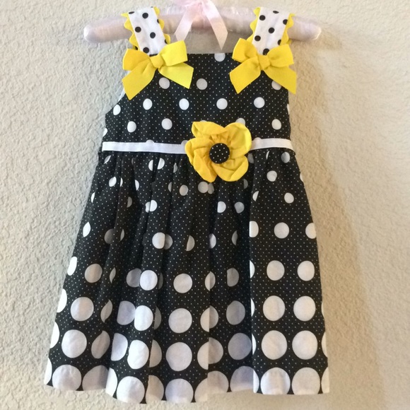 Rare Too Other - 🎉HP🎉 [Rare Too] Black and white dot dress